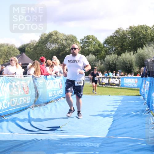 25.08.2024 - Elbe Triathlon Hamburg H.Heesch http://msf.ph/oto/6881447 25.08.2024 11:56:55 Ziel 788, 1518 meine-sportfotos.de