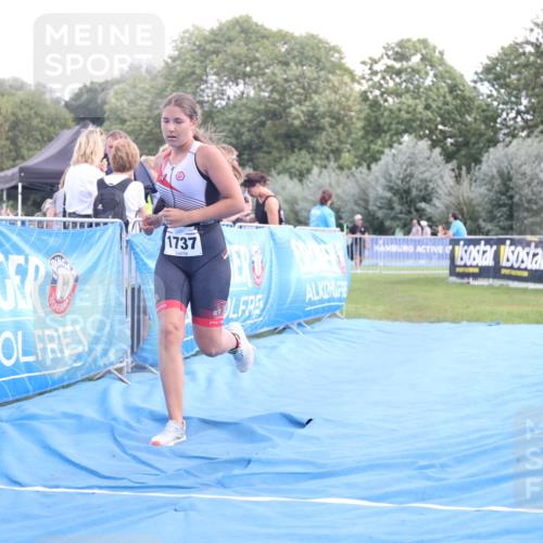 25.08.2024 - Elbe Triathlon Hamburg H.Heesch http://msf.ph/oto/6881448 25.08.2024 12:33:43 Ziel 1737 meine-sportfotos.de