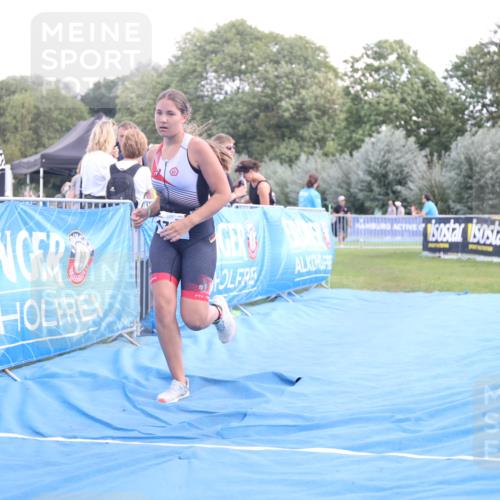 25.08.2024 - Elbe Triathlon Hamburg H.Heesch http://msf.ph/oto/6881450 25.08.2024 12:33:43 Ziel 1737 meine-sportfotos.de