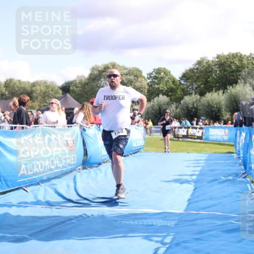 25.08.2024 - Elbe Triathlon Hamburg H.Heesch http://msf.ph/oto/6881463 25.08.2024 11:56:56 Ziel 788, 1518 meine-sportfotos.de
