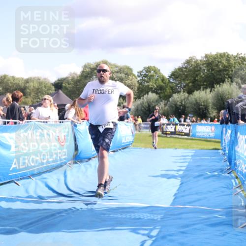 25.08.2024 - Elbe Triathlon Hamburg H.Heesch http://msf.ph/oto/6881466 25.08.2024 11:56:56 Ziel 788, 1518 meine-sportfotos.de