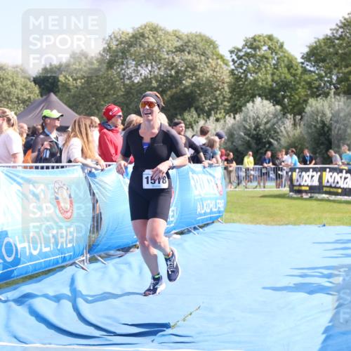 25.08.2024 - Elbe Triathlon Hamburg H.Heesch http://msf.ph/oto/6881483 25.08.2024 11:56:59 Ziel 788, 1492, 1518 meine-sportfotos.de