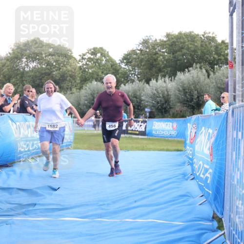 25.08.2024 - Elbe Triathlon Hamburg H.Heesch http://msf.ph/oto/6881484 25.08.2024 12:34:35 Ziel 456, 1582 meine-sportfotos.de