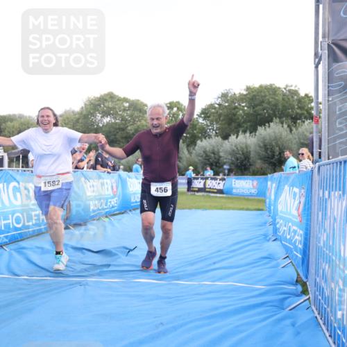 25.08.2024 - Elbe Triathlon Hamburg H.Heesch http://msf.ph/oto/6881511 25.08.2024 12:34:36 Ziel 456, 1582 meine-sportfotos.de