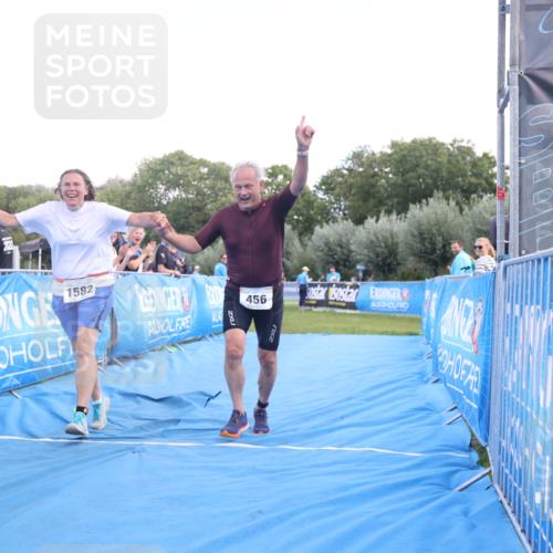 25.08.2024 - Elbe Triathlon Hamburg H.Heesch http://msf.ph/oto/6881513 25.08.2024 12:34:36 Ziel 456, 1582 meine-sportfotos.de