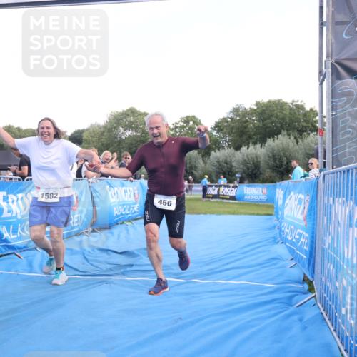 25.08.2024 - Elbe Triathlon Hamburg H.Heesch http://msf.ph/oto/6881524 25.08.2024 12:34:36 Ziel 456, 1582 meine-sportfotos.de