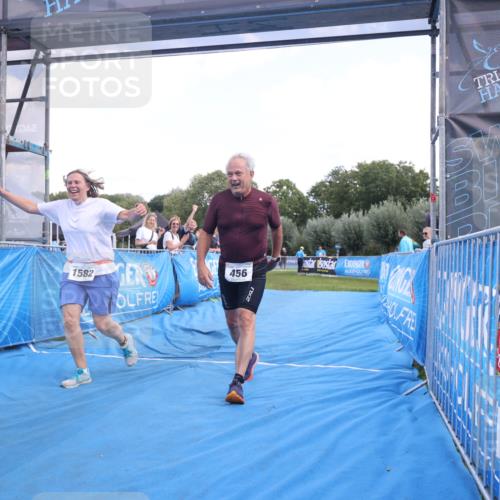 25.08.2024 - Elbe Triathlon Hamburg H.Heesch http://msf.ph/oto/6881535 25.08.2024 12:34:36 Ziel 456, 1582 meine-sportfotos.de