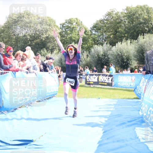 25.08.2024 - Elbe Triathlon Hamburg H.Heesch http://msf.ph/oto/6881544 25.08.2024 11:57:07 Ziel 1492 meine-sportfotos.de