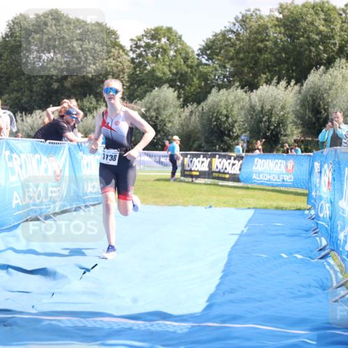 25.08.2024 - Elbe Triathlon Hamburg H.Heesch http://msf.ph/oto/6881552 25.08.2024 12:35:14 Ziel 1738 meine-sportfotos.de