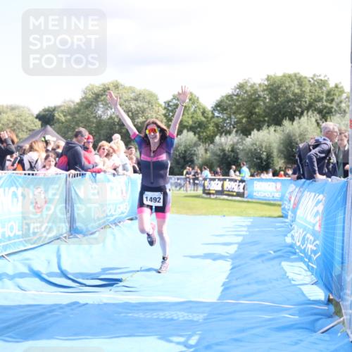 25.08.2024 - Elbe Triathlon Hamburg H.Heesch http://msf.ph/oto/6881566 25.08.2024 11:57:08 Ziel 1492 meine-sportfotos.de