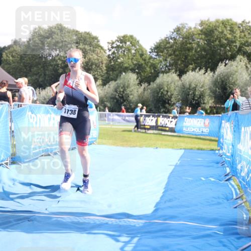 25.08.2024 - Elbe Triathlon Hamburg H.Heesch http://msf.ph/oto/6881569 25.08.2024 12:35:15 Ziel 1738 meine-sportfotos.de