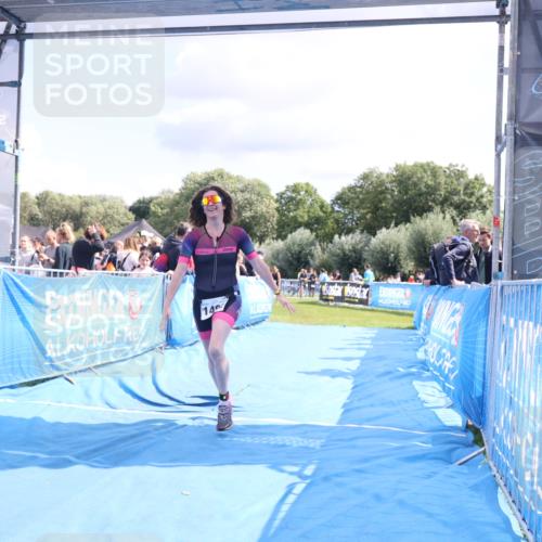 25.08.2024 - Elbe Triathlon Hamburg H.Heesch http://msf.ph/oto/6881582 25.08.2024 11:57:08 Ziel 1492 meine-sportfotos.de
