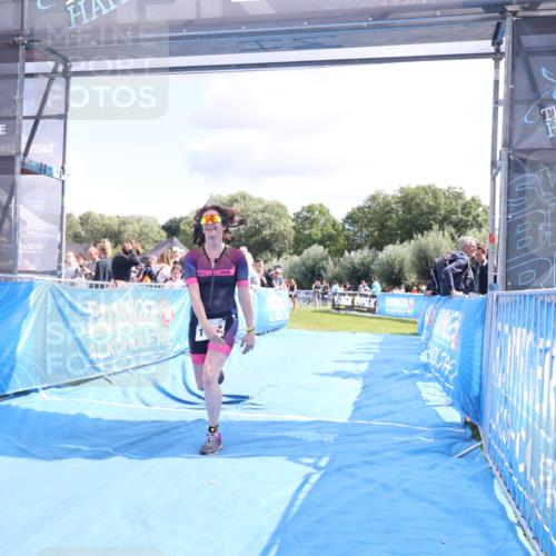 25.08.2024 - Elbe Triathlon Hamburg H.Heesch http://msf.ph/oto/6881589 25.08.2024 11:57:08 Ziel 1492 meine-sportfotos.de