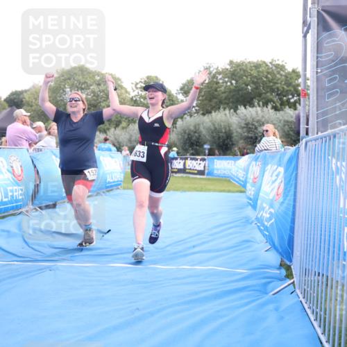 25.08.2024 - Elbe Triathlon Hamburg H.Heesch http://msf.ph/oto/6881610 25.08.2024 12:36:12 Ziel 1535, 1633 meine-sportfotos.de