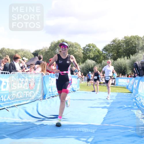 25.08.2024 - Elbe Triathlon Hamburg H.Heesch http://msf.ph/oto/6881646 25.08.2024 11:57:24 Ziel 1564, 1689, 1694 meine-sportfotos.de