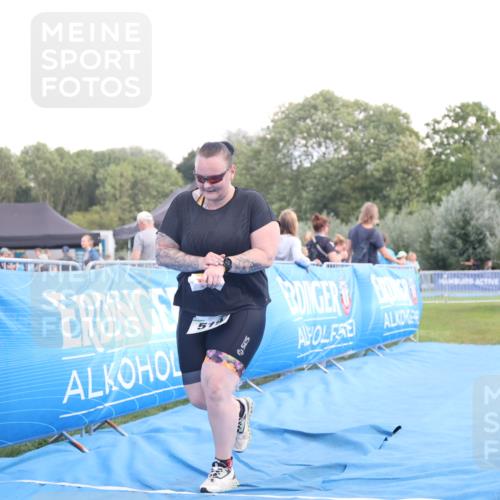 25.08.2024 - Elbe Triathlon Hamburg H.Heesch http://msf.ph/oto/6881649 25.08.2024 12:36:55 Ziel 519 meine-sportfotos.de