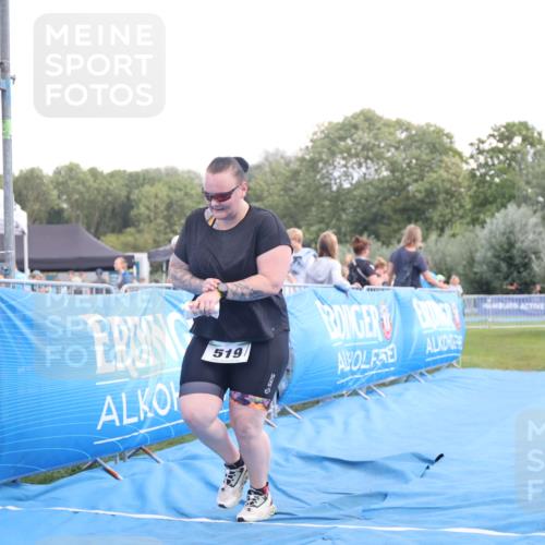 25.08.2024 - Elbe Triathlon Hamburg H.Heesch http://msf.ph/oto/6881653 25.08.2024 12:36:55 Ziel 519 meine-sportfotos.de