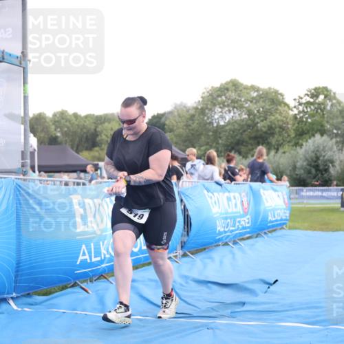 25.08.2024 - Elbe Triathlon Hamburg H.Heesch http://msf.ph/oto/6881657 25.08.2024 12:36:55 Ziel 519 meine-sportfotos.de