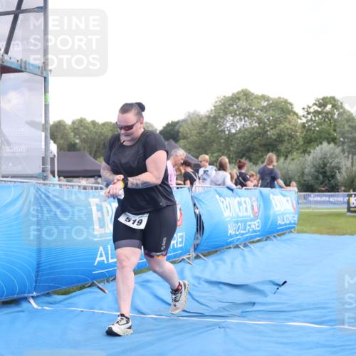 25.08.2024 - Elbe Triathlon Hamburg H.Heesch http://msf.ph/oto/6881661 25.08.2024 12:36:55 Ziel 519 meine-sportfotos.de