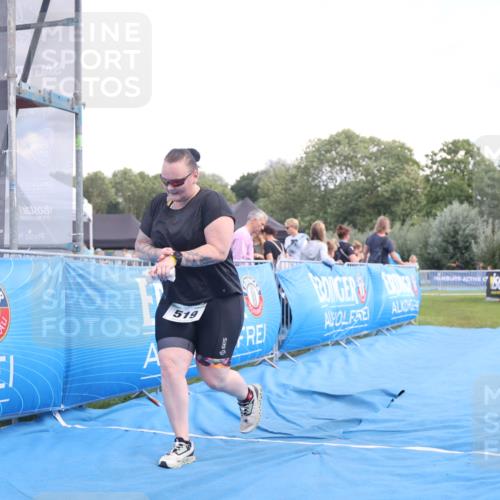 25.08.2024 - Elbe Triathlon Hamburg H.Heesch http://msf.ph/oto/6881662 25.08.2024 12:36:55 Ziel 519 meine-sportfotos.de