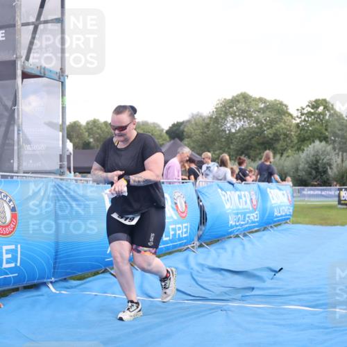 25.08.2024 - Elbe Triathlon Hamburg H.Heesch http://msf.ph/oto/6881664 25.08.2024 12:36:55 Ziel 519 meine-sportfotos.de