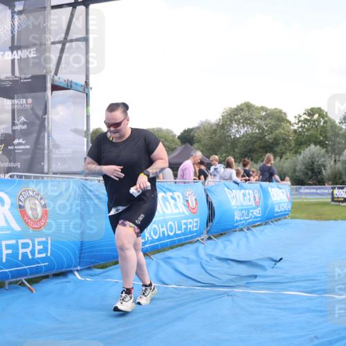 25.08.2024 - Elbe Triathlon Hamburg H.Heesch http://msf.ph/oto/6881670 25.08.2024 12:36:55 Ziel 519 meine-sportfotos.de
