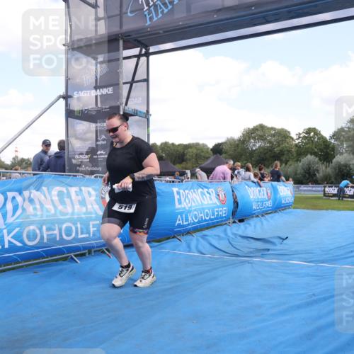 25.08.2024 - Elbe Triathlon Hamburg H.Heesch http://msf.ph/oto/6881683 25.08.2024 12:36:56 Ziel 519 meine-sportfotos.de
