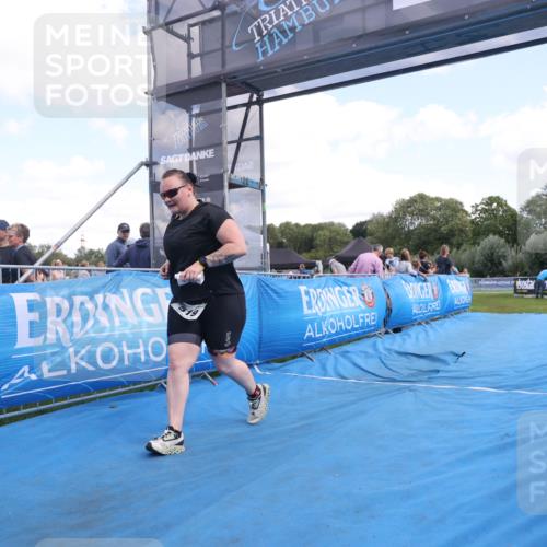 25.08.2024 - Elbe Triathlon Hamburg H.Heesch http://msf.ph/oto/6881688 25.08.2024 12:36:56 Ziel 519 meine-sportfotos.de