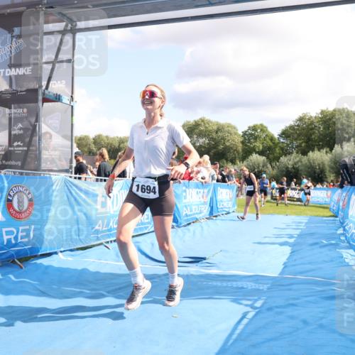 25.08.2024 - Elbe Triathlon Hamburg H.Heesch http://msf.ph/oto/6881689 25.08.2024 11:57:26 Ziel 1426, 1564, 1689, 1694 meine-sportfotos.de