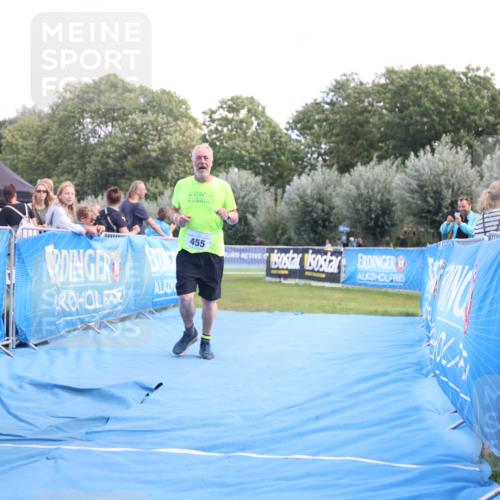25.08.2024 - Elbe Triathlon Hamburg H.Heesch http://msf.ph/oto/6881700 25.08.2024 12:37:16 Ziel 455 meine-sportfotos.de