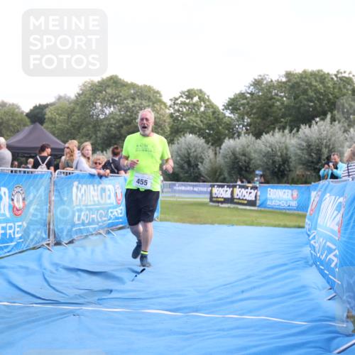 25.08.2024 - Elbe Triathlon Hamburg H.Heesch http://msf.ph/oto/6881707 25.08.2024 12:37:17 Ziel 455 meine-sportfotos.de