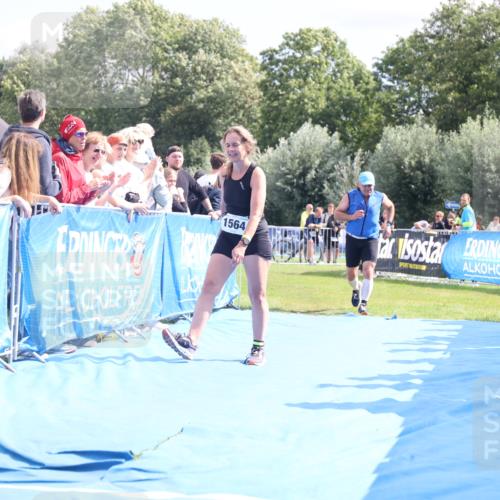 25.08.2024 - Elbe Triathlon Hamburg H.Heesch http://msf.ph/oto/6881710 25.08.2024 11:57:29 Ziel 1426, 1564, 1689, 1694 meine-sportfotos.de