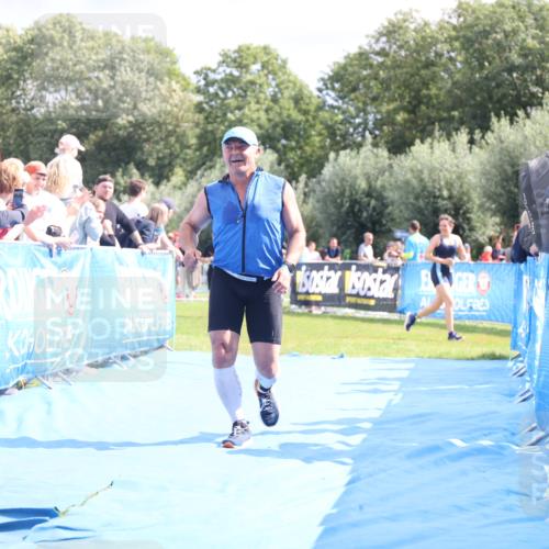 25.08.2024 - Elbe Triathlon Hamburg H.Heesch http://msf.ph/oto/6881724 25.08.2024 11:57:32 Ziel 1426, 1544, 1564, 1694 meine-sportfotos.de