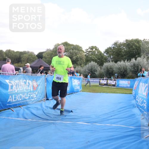 25.08.2024 - Elbe Triathlon Hamburg H.Heesch http://msf.ph/oto/6881728 25.08.2024 12:37:18 Ziel 455 meine-sportfotos.de