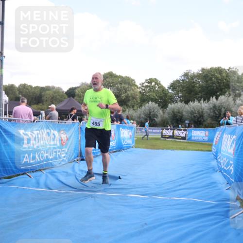 25.08.2024 - Elbe Triathlon Hamburg H.Heesch http://msf.ph/oto/6881731 25.08.2024 12:37:18 Ziel 455 meine-sportfotos.de