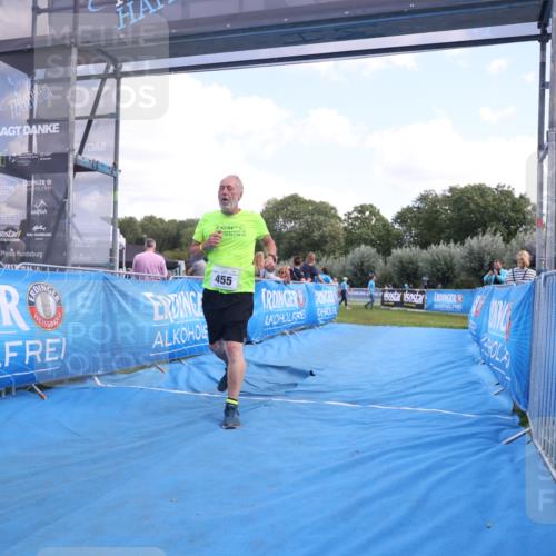 25.08.2024 - Elbe Triathlon Hamburg H.Heesch http://msf.ph/oto/6881739 25.08.2024 12:37:18 Ziel 455 meine-sportfotos.de
