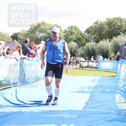 25.08.2024 - Elbe Triathlon Hamburg H.Heesch http://msf.ph/oto/6881740 25.08.2024 11:57:34 Ziel 1426, 1517, 1544, 1564 meine-sportfotos.de