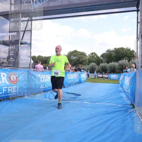 25.08.2024 - Elbe Triathlon Hamburg H.Heesch http://msf.ph/oto/6881741 25.08.2024 12:37:18 Ziel 455 meine-sportfotos.de