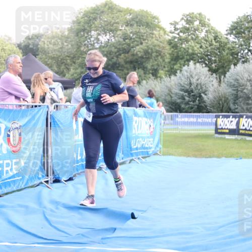 25.08.2024 - Elbe Triathlon Hamburg H.Heesch http://msf.ph/oto/6881752 25.08.2024 12:38:11 Ziel 1675 meine-sportfotos.de