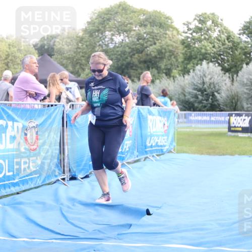 25.08.2024 - Elbe Triathlon Hamburg H.Heesch http://msf.ph/oto/6881756 25.08.2024 12:38:11 Ziel 1675 meine-sportfotos.de