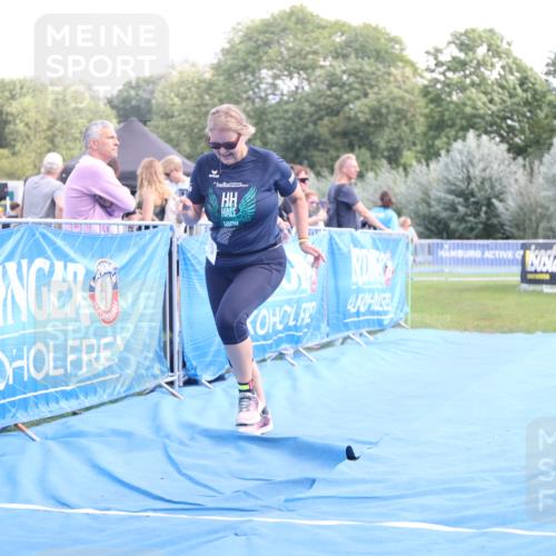 25.08.2024 - Elbe Triathlon Hamburg H.Heesch http://msf.ph/oto/6881759 25.08.2024 12:38:11 Ziel 1675 meine-sportfotos.de