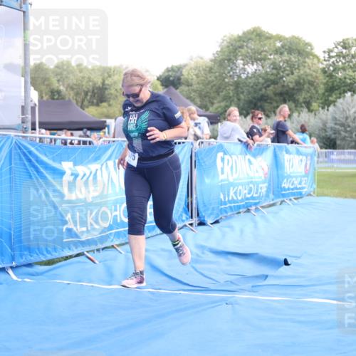 25.08.2024 - Elbe Triathlon Hamburg H.Heesch http://msf.ph/oto/6881765 25.08.2024 12:38:12 Ziel 1675 meine-sportfotos.de