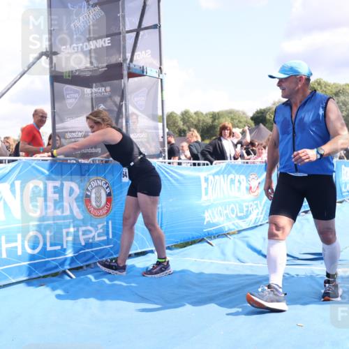 25.08.2024 - Elbe Triathlon Hamburg H.Heesch http://msf.ph/oto/6881768 25.08.2024 11:57:35 Ziel 676, 1426, 1517, 1544, 1564 meine-sportfotos.de