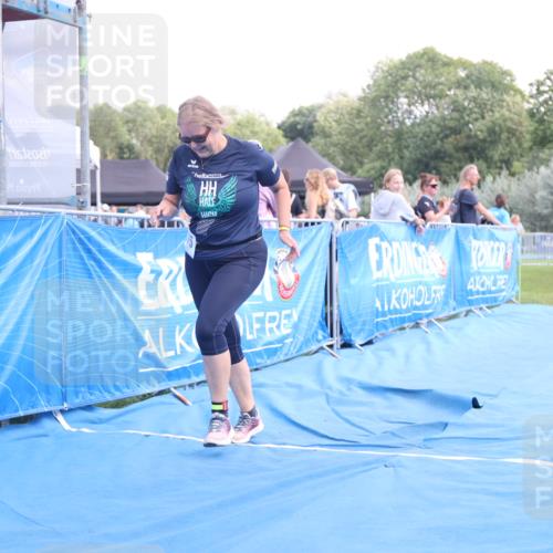 25.08.2024 - Elbe Triathlon Hamburg H.Heesch http://msf.ph/oto/6881773 25.08.2024 12:38:12 Ziel 1675 meine-sportfotos.de