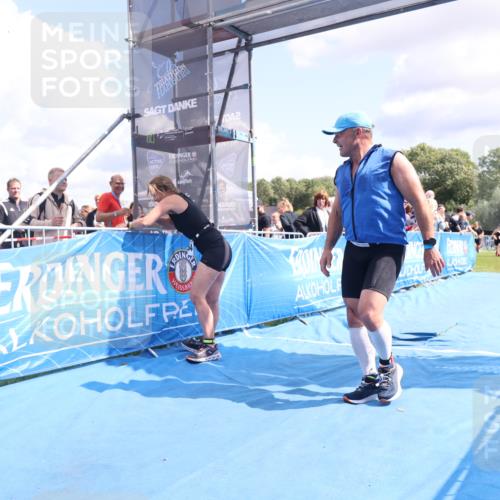 25.08.2024 - Elbe Triathlon Hamburg H.Heesch http://msf.ph/oto/6881779 25.08.2024 11:57:35 Ziel 676, 1426, 1517, 1544, 1564 meine-sportfotos.de