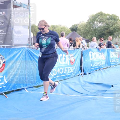 25.08.2024 - Elbe Triathlon Hamburg H.Heesch http://msf.ph/oto/6881782 25.08.2024 12:38:12 Ziel 1675 meine-sportfotos.de