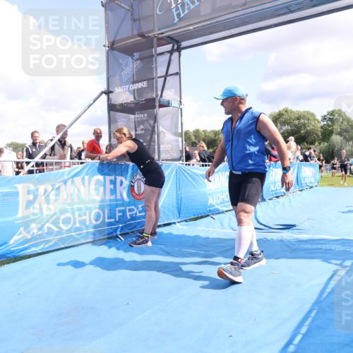 25.08.2024 - Elbe Triathlon Hamburg H.Heesch http://msf.ph/oto/6881785 25.08.2024 11:57:35 Ziel 676, 1426, 1517, 1544, 1564 meine-sportfotos.de
