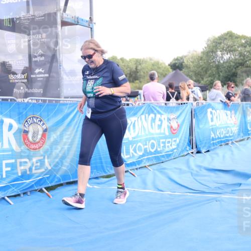 25.08.2024 - Elbe Triathlon Hamburg H.Heesch http://msf.ph/oto/6881790 25.08.2024 12:38:12 Ziel 1675 meine-sportfotos.de