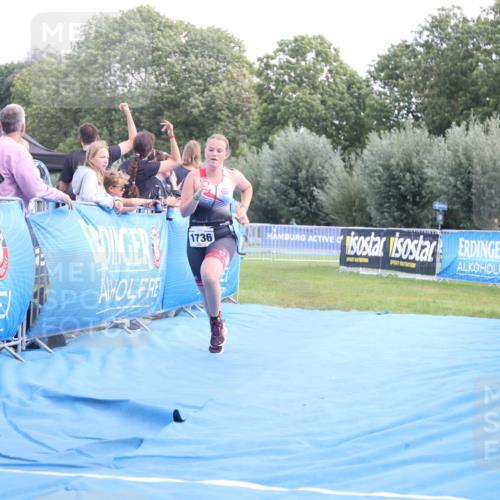 25.08.2024 - Elbe Triathlon Hamburg H.Heesch http://msf.ph/oto/6881814 25.08.2024 12:38:48 Ziel 1736 meine-sportfotos.de