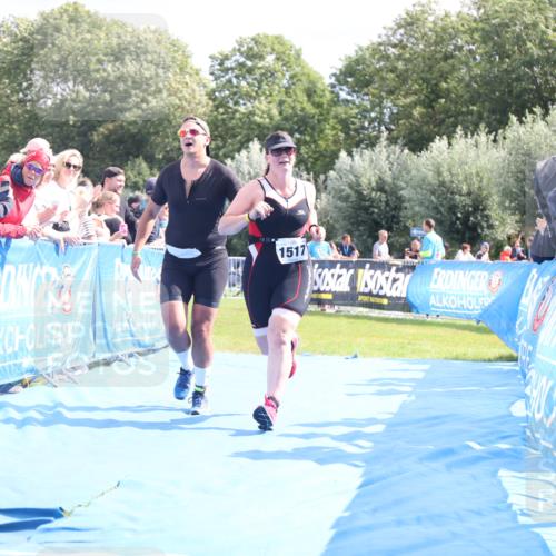 25.08.2024 - Elbe Triathlon Hamburg H.Heesch http://msf.ph/oto/6881823 25.08.2024 11:57:41 Ziel 676, 1517, 1544 meine-sportfotos.de